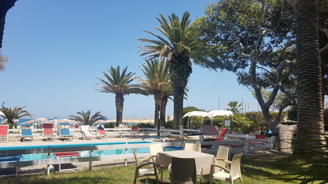 Hotel Silvi Silvi Marina Buitenkant foto