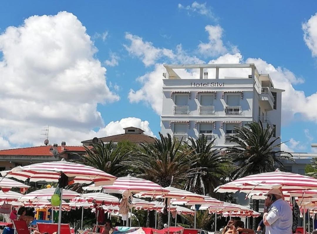 Hotel Silvi Silvi Marina Buitenkant foto